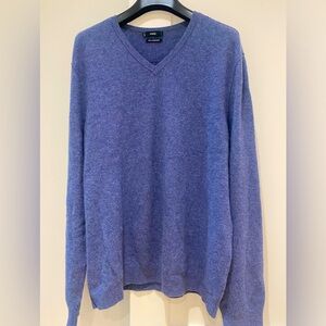 Men’s Vince 100% Cashmere V-neck sweater size XL